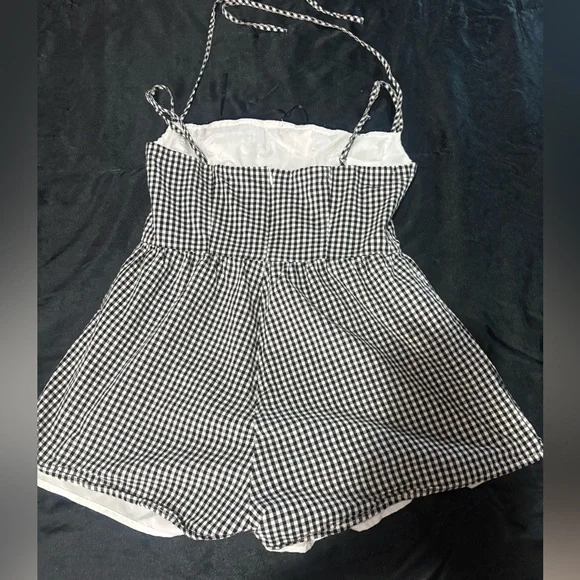 🩷Princess Polly🩷Black and White Checkered Jumpsuit - Picture 6 of 7